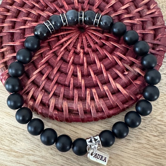 Aura Black & Cat’s Eye Stone Beaded Bracelet NWOT - Picture 1 of 3
